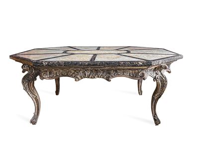 Tavolo da Centro Riccamente Intagliato e Argentato. XIX-XX Secolo