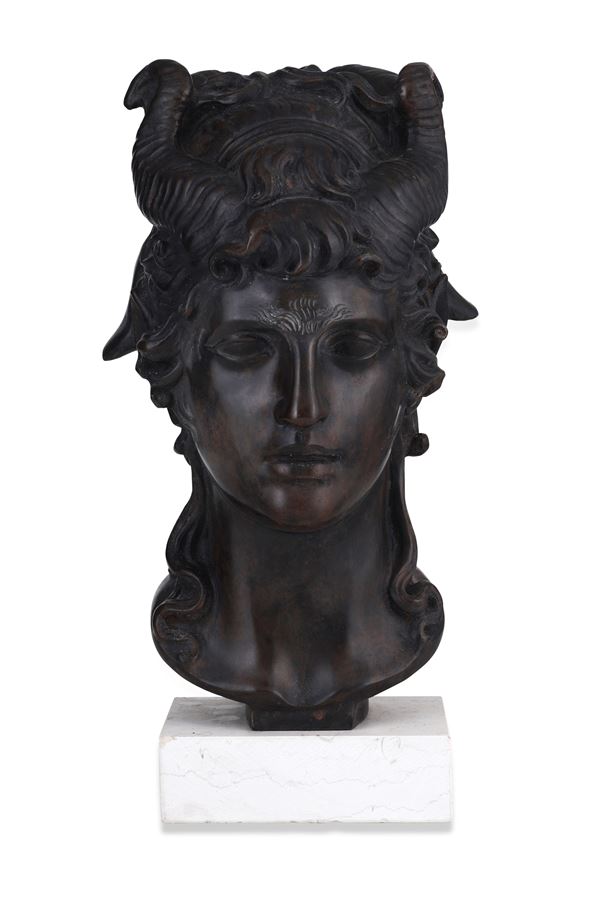 Testa di giovane satiro (Pan?). XX secolo