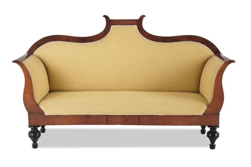 Divano lastronato. Lucca, XIX secolo  - Auction Italian Residences - Cambi Casa d'Aste