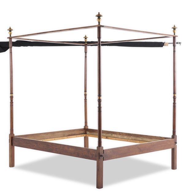 Letto a baldacchino. XX secolo