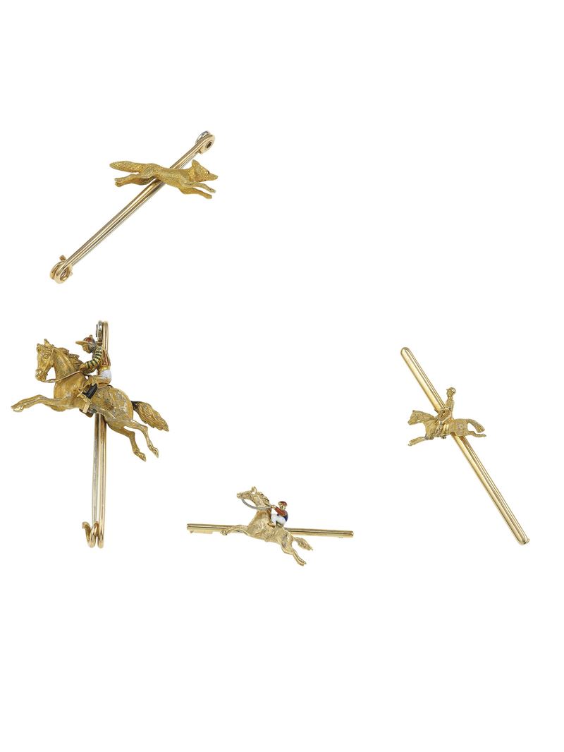 Four gold and enamel brooches  - Auction Fine Jewels - Cambi Casa d'Aste