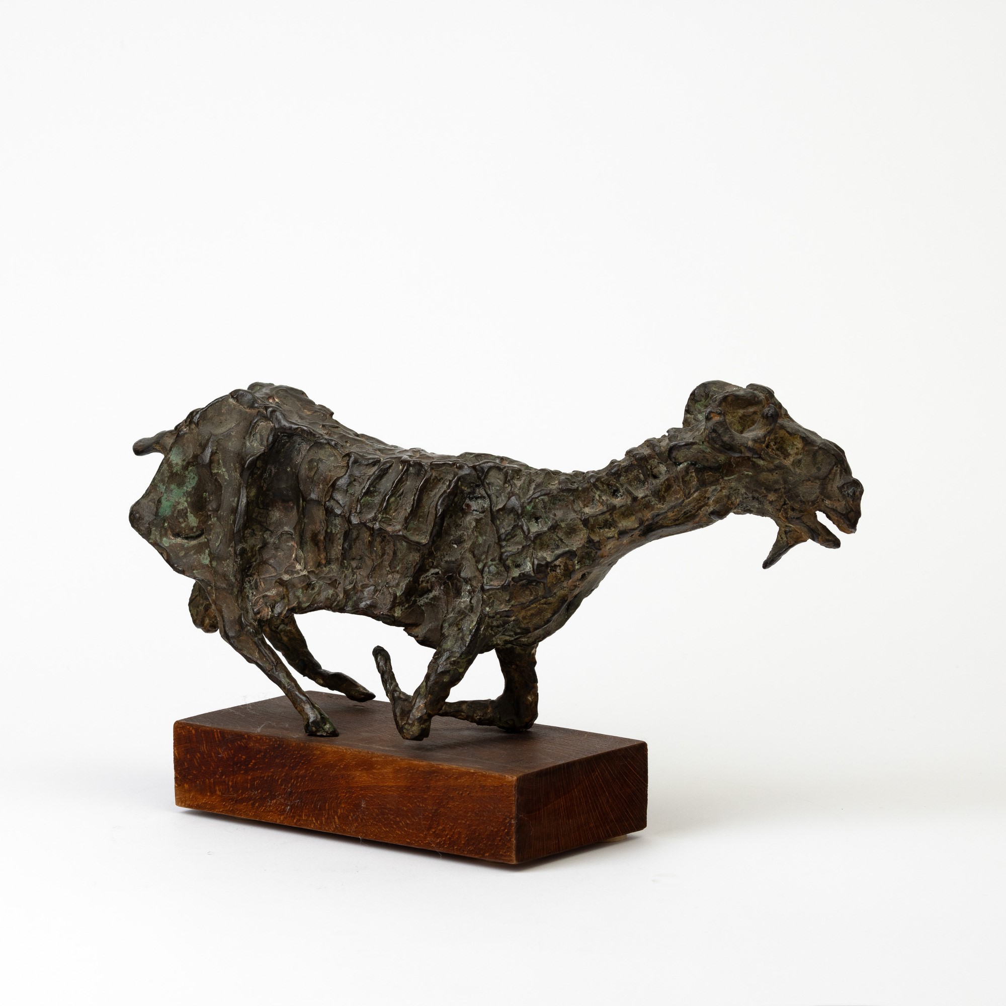 Luciano Minguzzi - Capra morente, scultura in bronzo