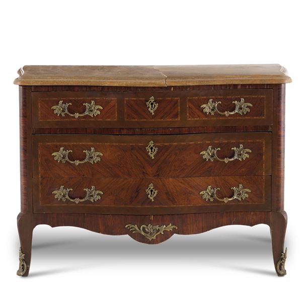 Comò lastronato ed intarsiato