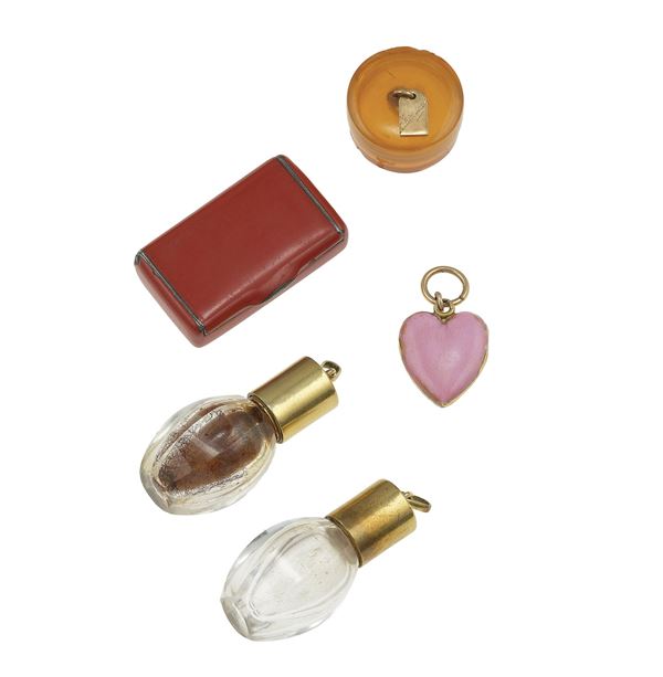 Group of five little boxes, two perfume holders and one pendent
