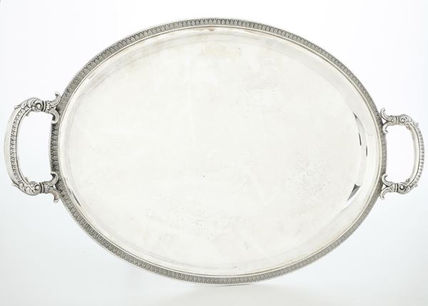 Vassoio. Argenteria italiana del XX secolo, argentiere Gianni Pietrasanta, Alessandria