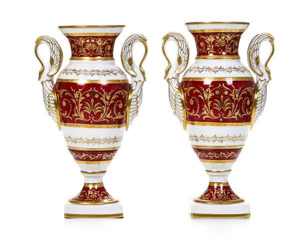 Coppia di vasi. Parigi, Manifattura Le Tallec, XX secolo