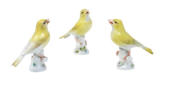 Tre figure di canarino Meissen, circa metà del XX secolo 