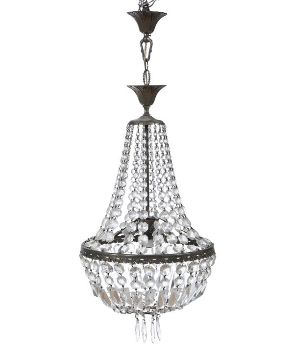 Lampadario a sospensione con gocce di cristallo. XIX secolo