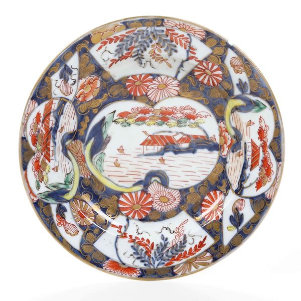 Piatto in porcellana Imari, Cina, XVIII - XIX secolo