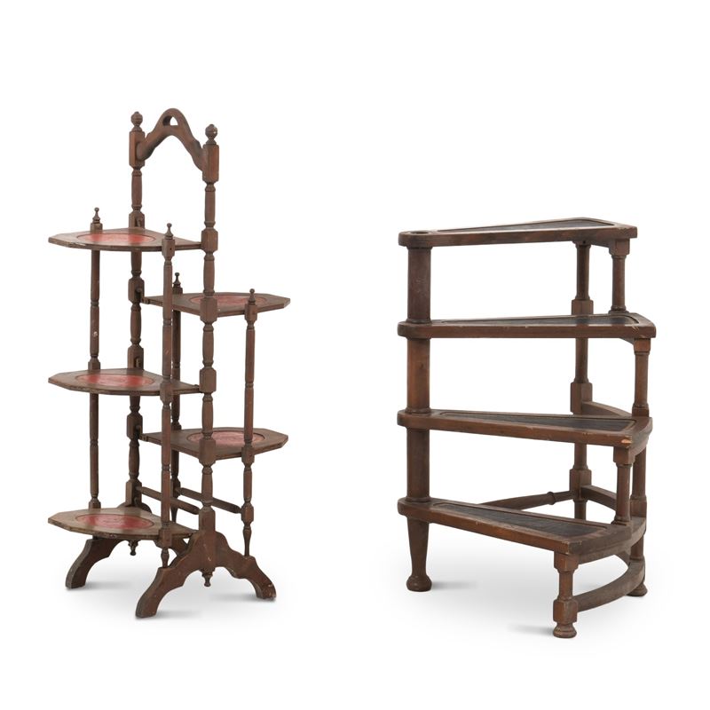 Insieme di scaletta curva ed etagere pieghevole, XIX secolo  - Auction Antique - Cambi Casa d'Aste