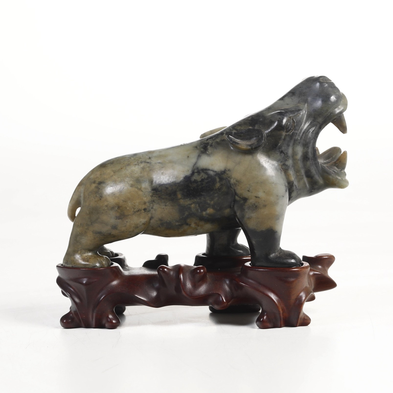 Figura in Giada Raffigurante Ippopotamo, Cina, XX Secolo