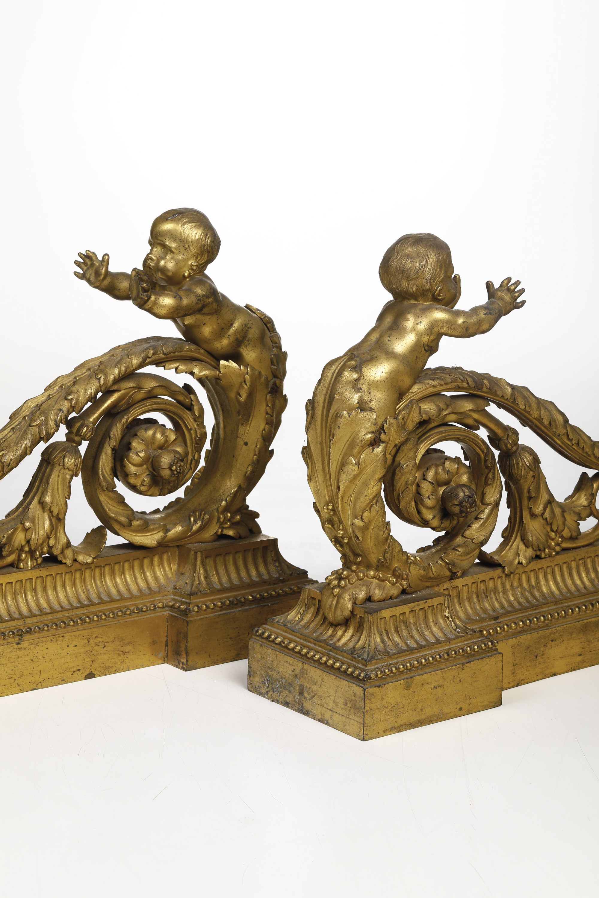 Coppia di Alari in Bronzo Dorato. XVIII-XIX Secolo