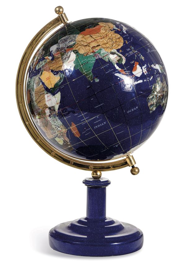 Mappamondo in materiale plastico. XX-XXI secolo