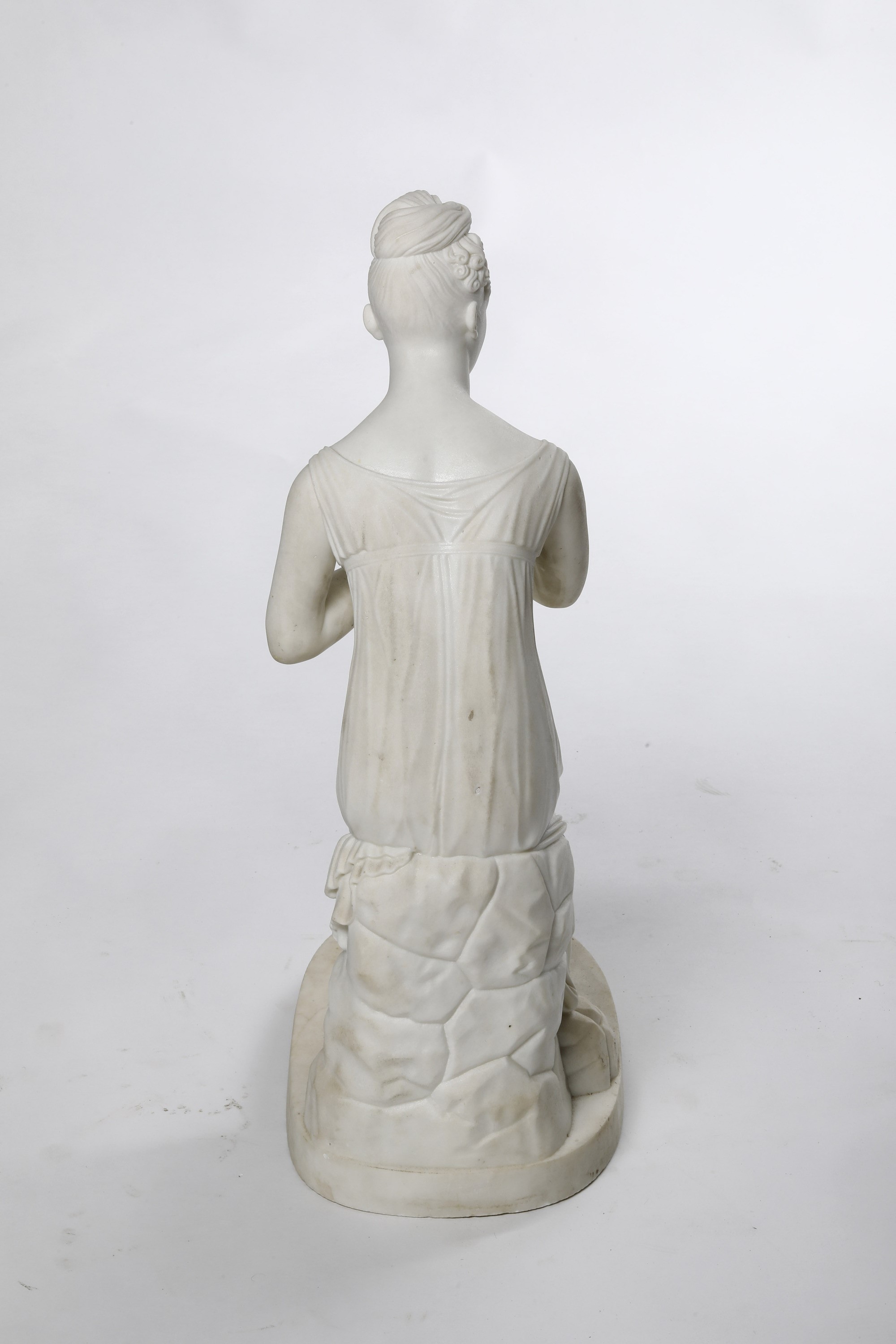 Scultore di Gusto Neoclassico del XIX-XX Secolo Psiche con la Farfalla