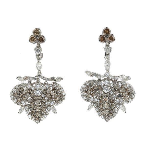 Pair of diamond and gold earrings