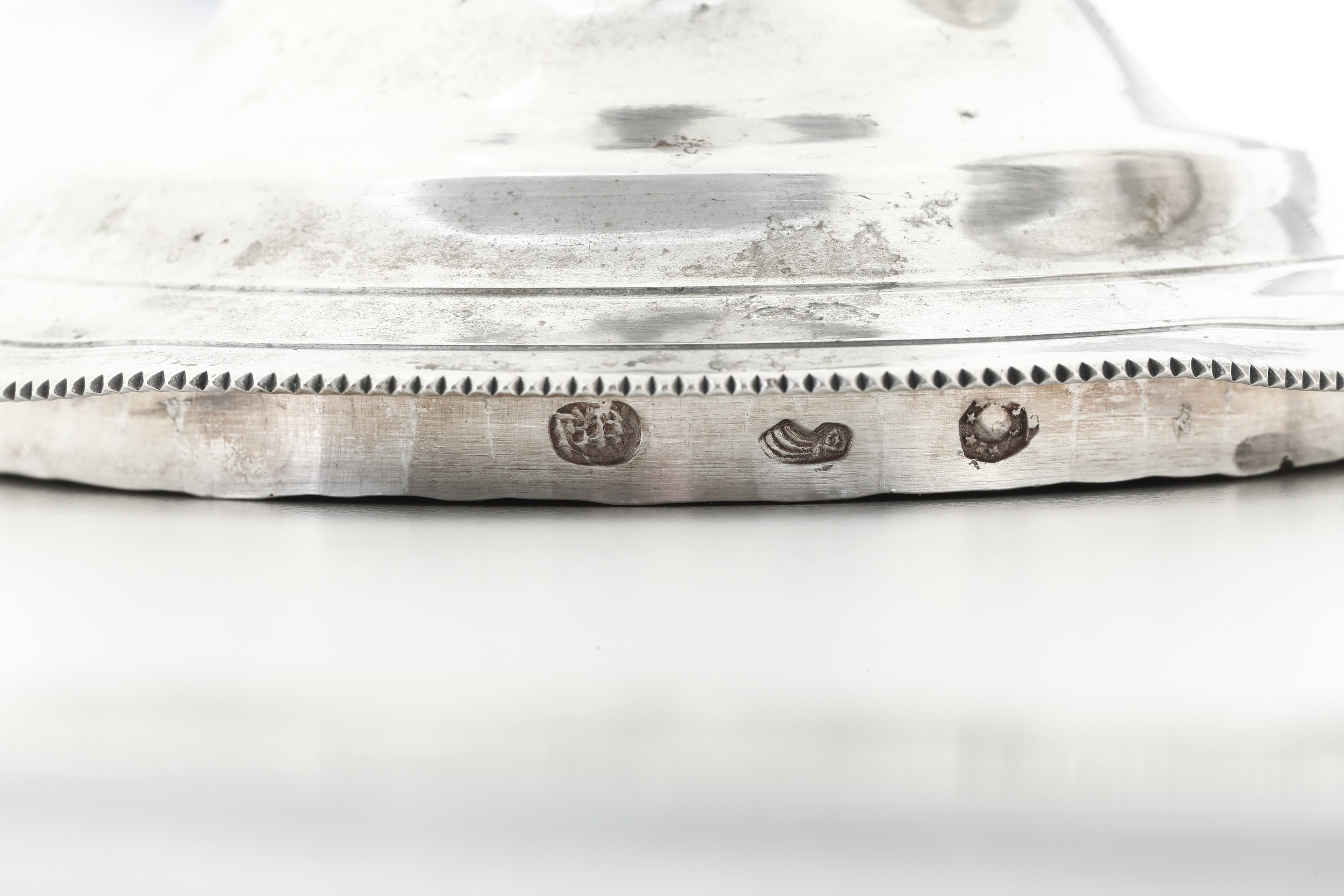 Zuccheriera, Lombardo Veneto, circa 1820, argento, dimensioni 11x16,5 cm, peso 280 g