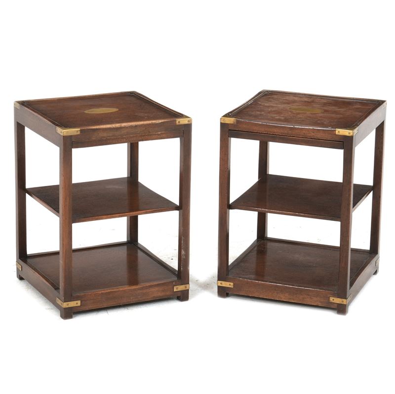 Coppia di tavolini in legno  - Auction Antiquariato del XX secolo - Cambi Casa d'Aste