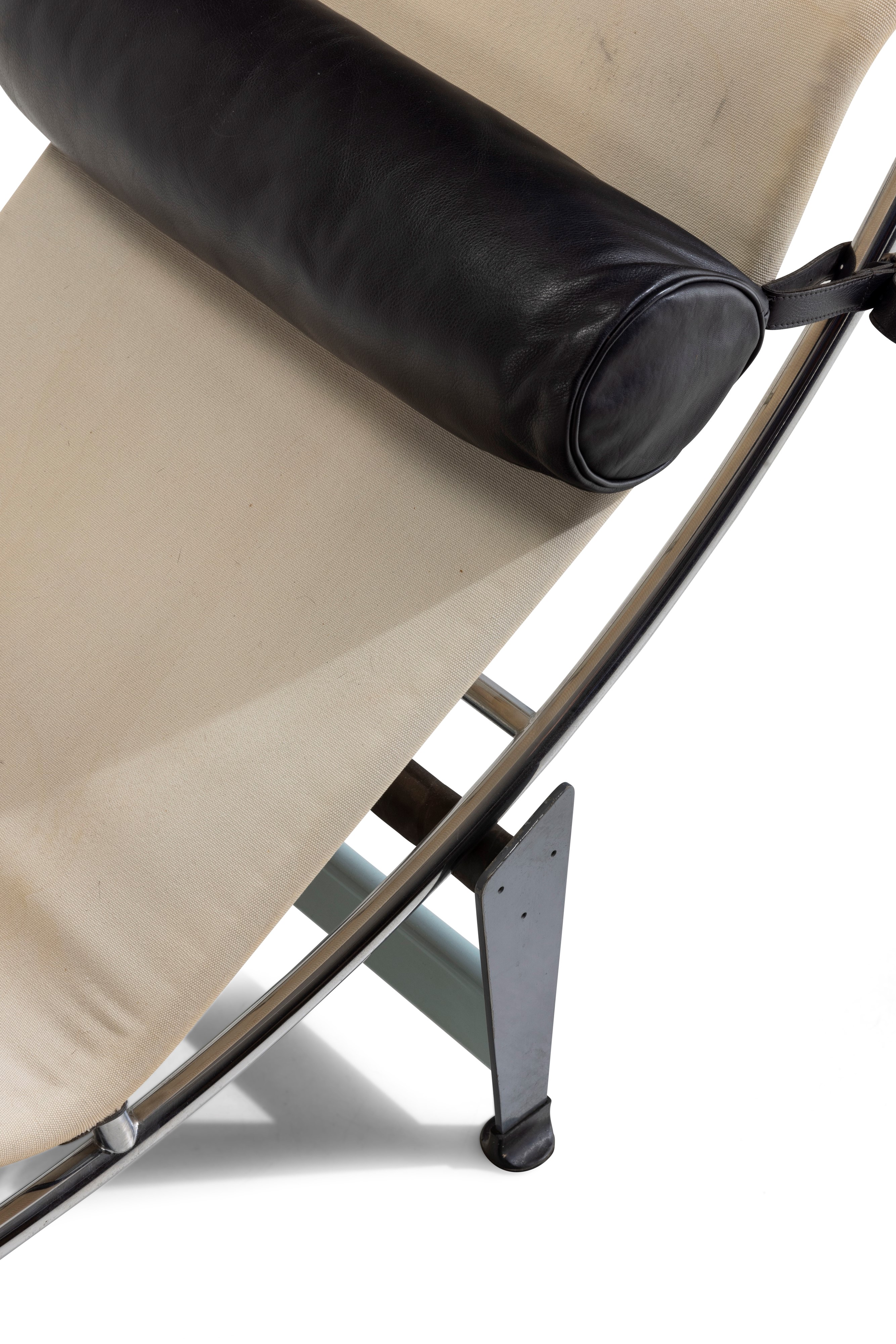 Charlotte Perriand & le Corbusier - Chaise Longue Mod. Lc4
