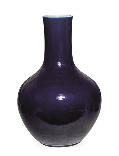 Vaso in Porcellana Monocroma a Fondo Blu, Cina, Dinastia Qing, Epoca Qianlong (1736-1796)