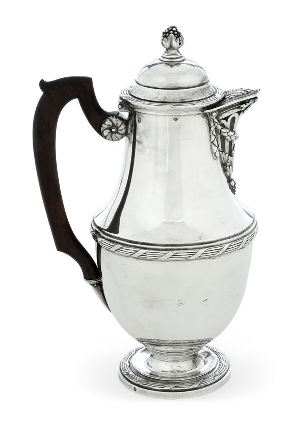Caffettiera. Francia XX secolo, marchio dell'argentiere non identificato