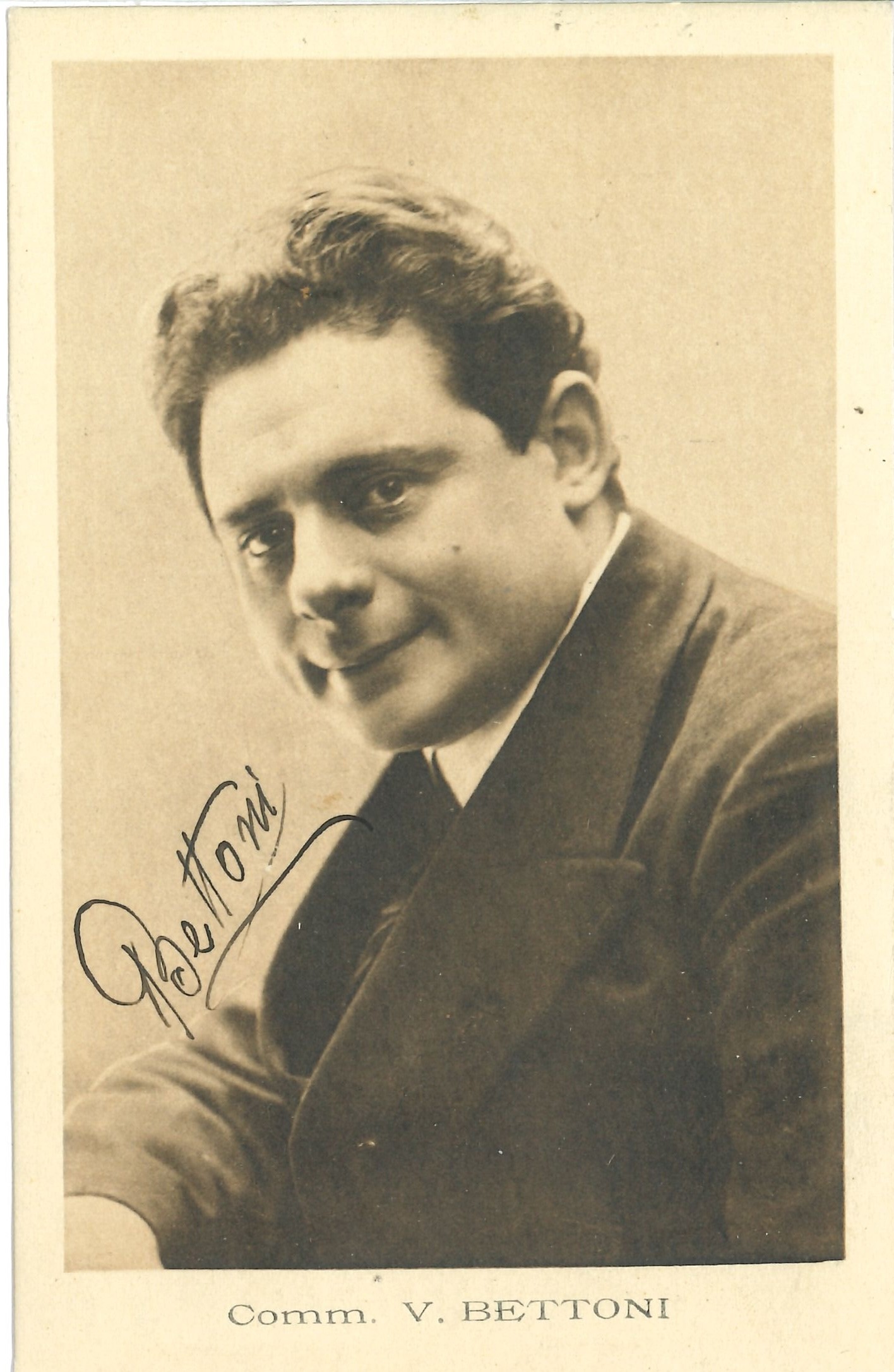 Raccolta di Oltre Sessanta Fotografie Molte delle Quali con Autografo. dagli Anni ‘20 agli Anni ‘...