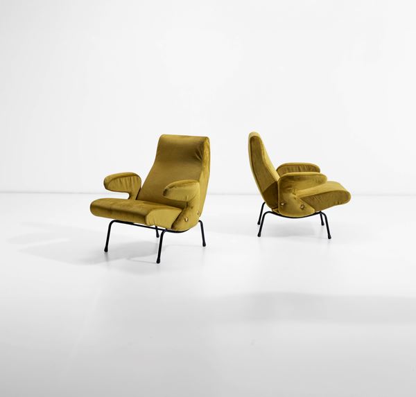 Due poltrone mod. Delfino