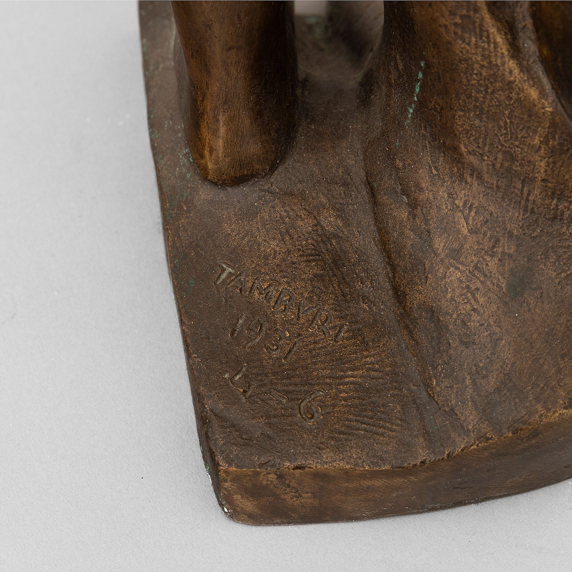 Orfeo Tamburi - Ospitalità, scultura in bronzo