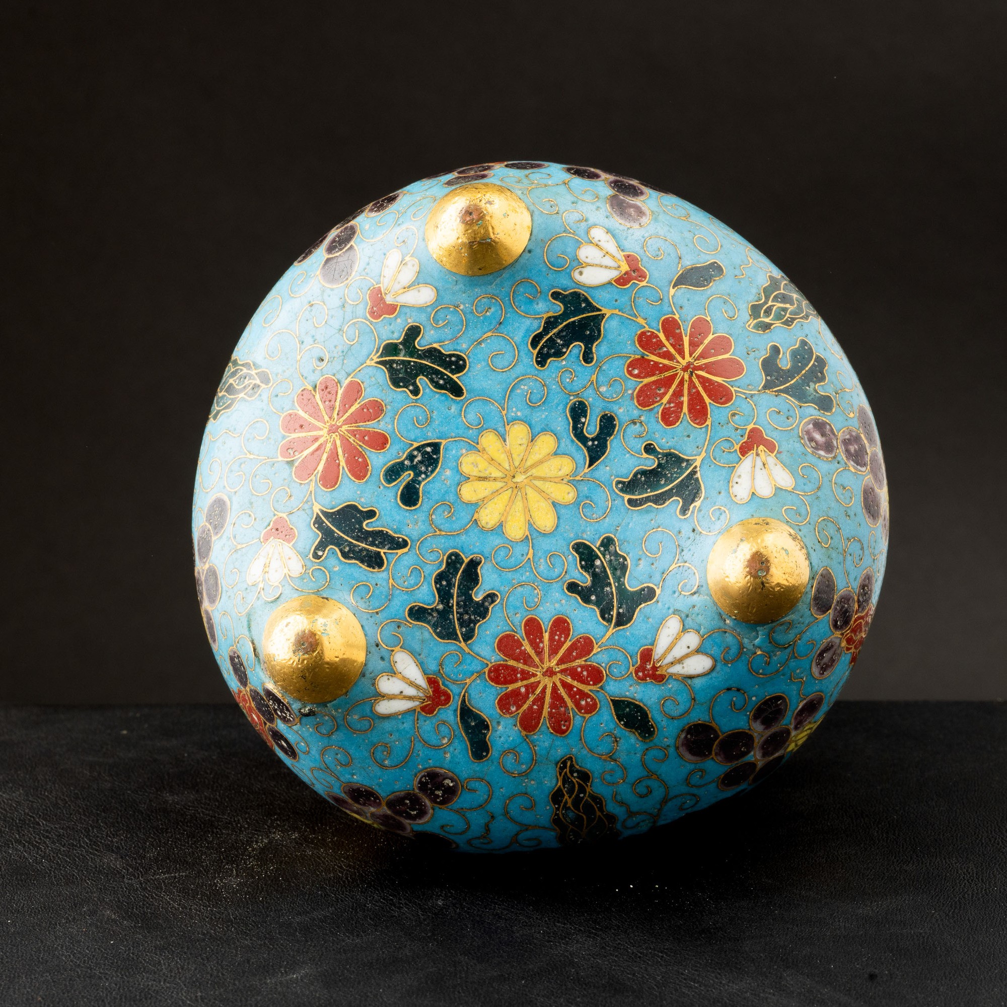 Incensiere in Bronzo Dorato a Smalti Cloisonné, Cina, Dinastia Qing, Epoca Qianlong (1736-1796)