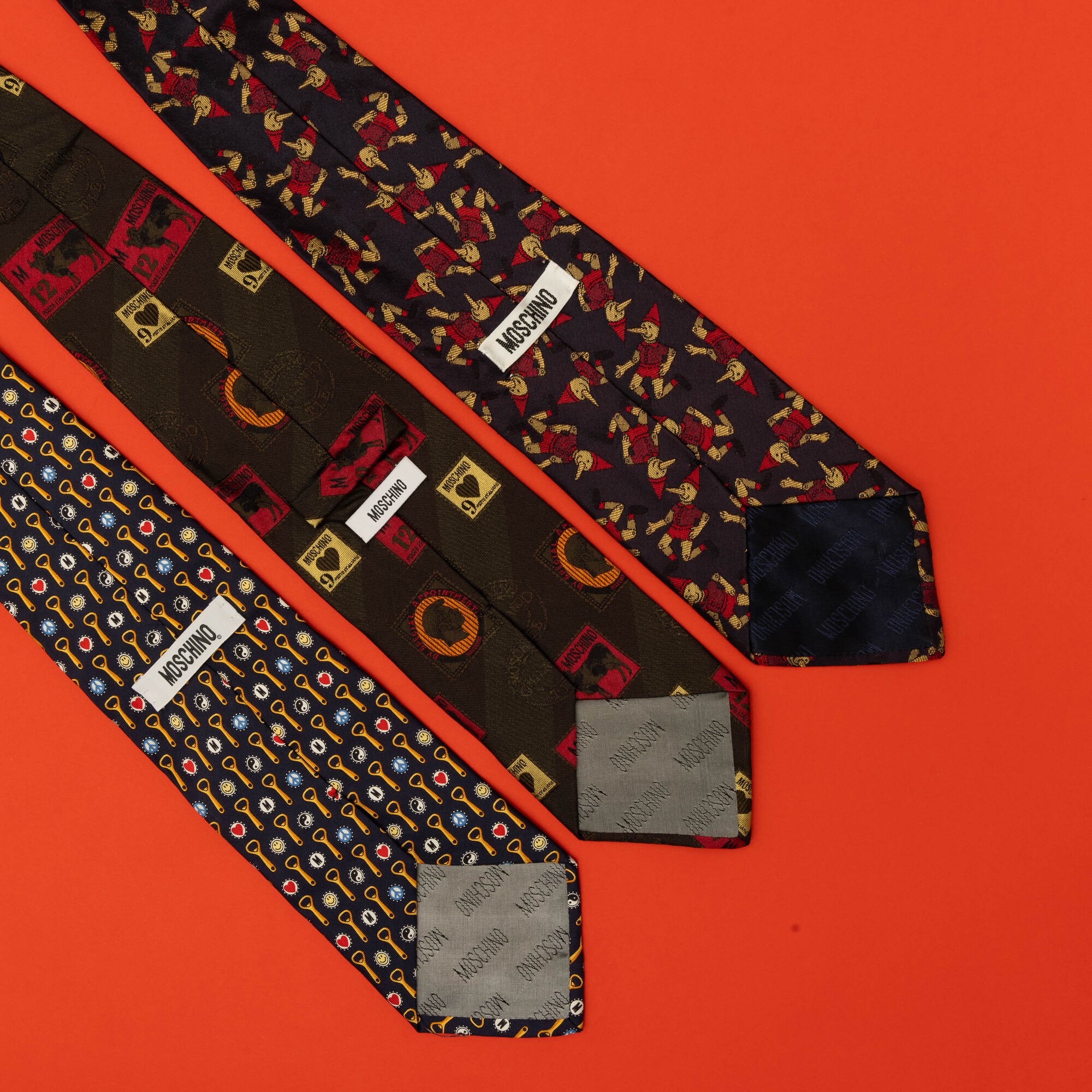 Moschino Lotto di 3 Cravatte