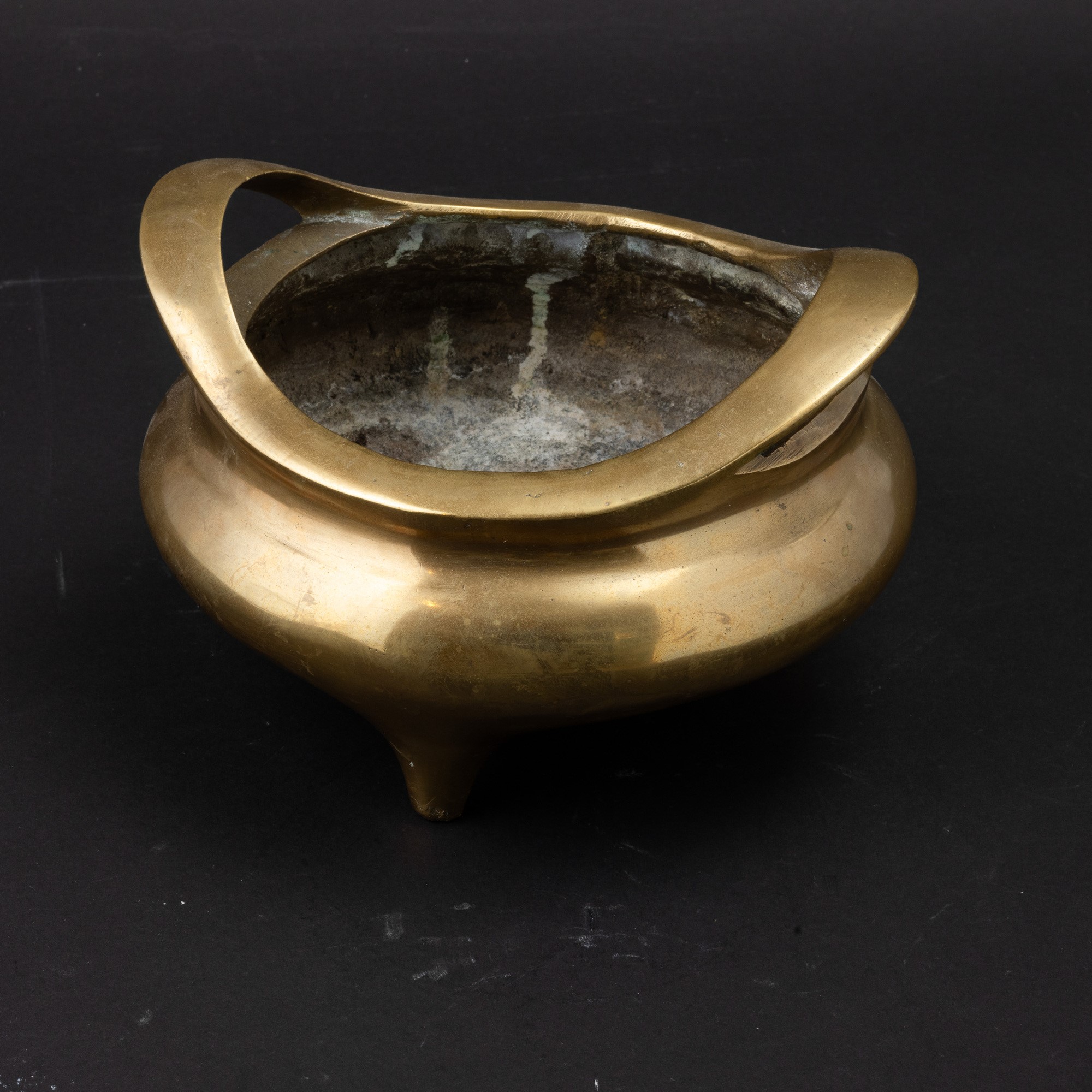 Incensiere Tripode in Bronzo Dorato con Doppia Ansa, Cina, Dinastia Qing, XVIII Secolo
