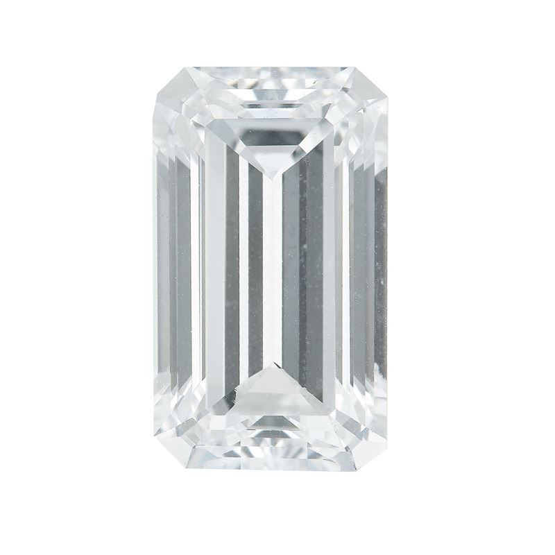Emerald-cut diamond weighing 4.06 carats, color D, clarity IF, fluorescence none. Gemmological Report GIA n. 16160619  - Auction Fine Jewels - Cambi Casa d'Aste