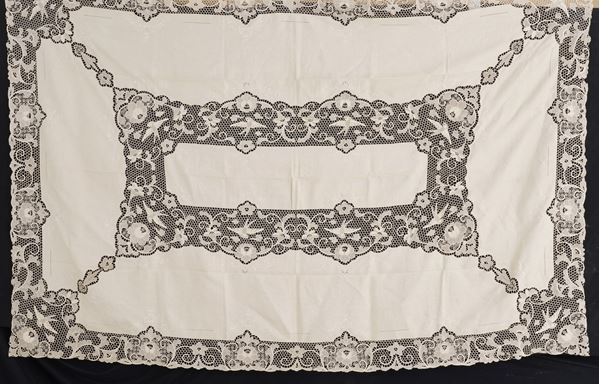 Tovaglia con ventiquattro tovaglioli