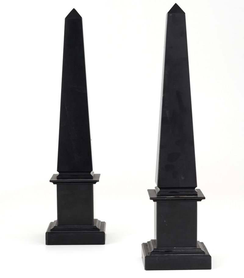 Coppia di obelischi in marmo  - Auction Antiquariato - Cambi Casa d'Aste