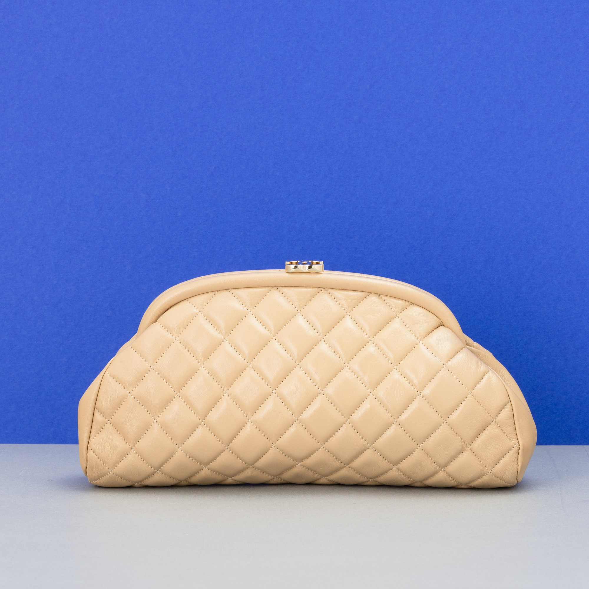 Chanel Pochette Mademoiselle
