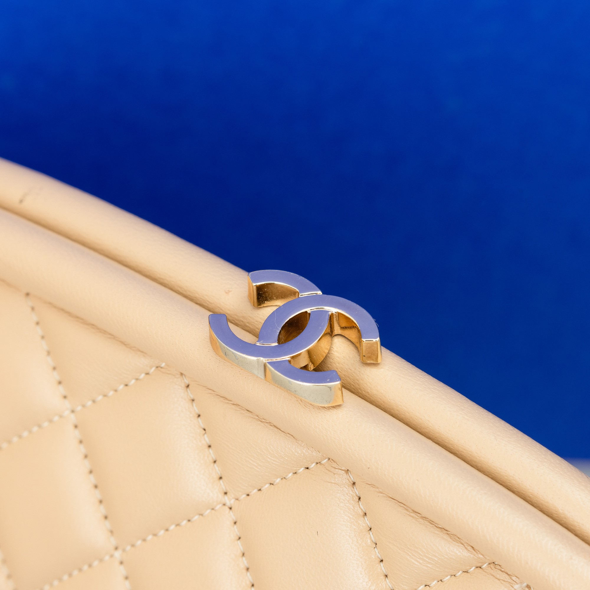Chanel Pochette Mademoiselle