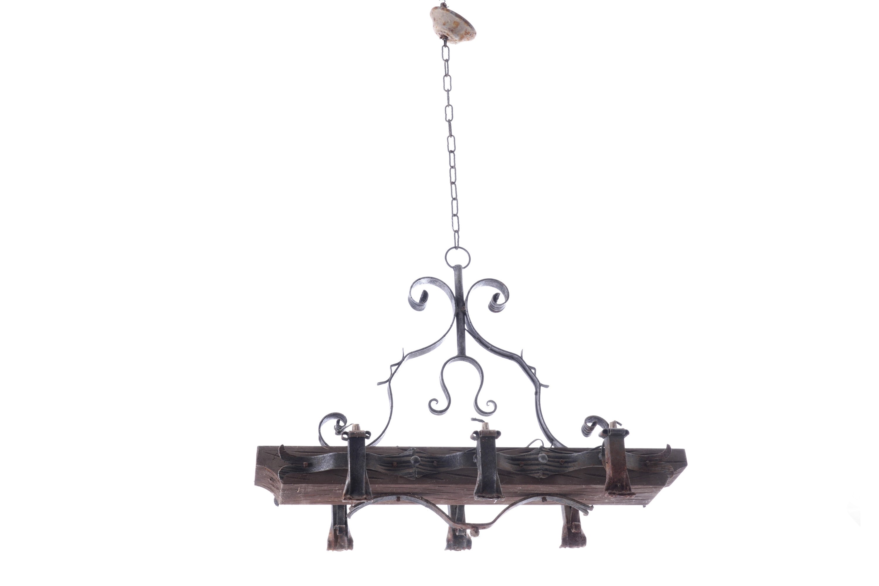 Due Lampadari in Ferro e Legno a Cinque Luci e Sei Luci
