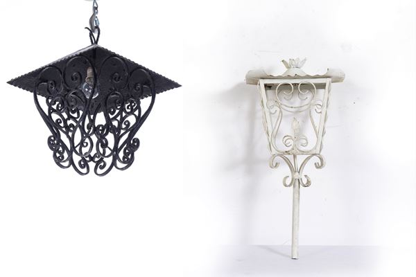 Due lampioni in ferro diversi