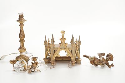 Gruppo di Oggetti in Legno Intagliato e Dorato tra Cui Candeliere Montato a Lampada, Angioletto e...