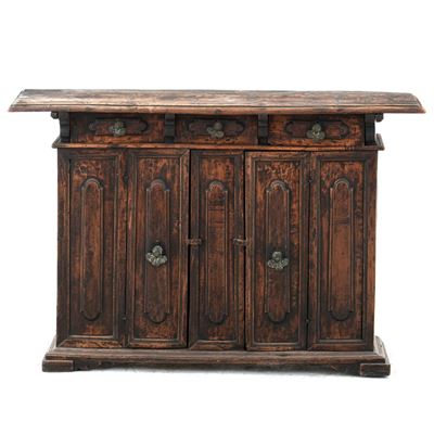 Piccola Credenza Rustica in Stile Secentesco