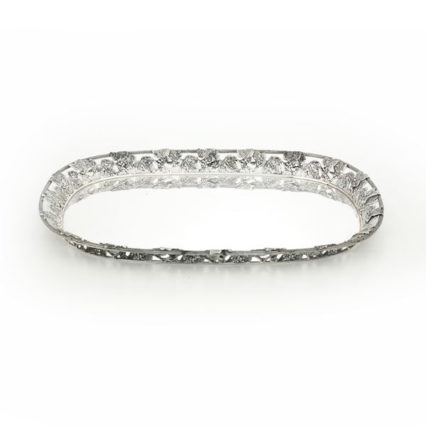 Vassoio. Argenteria milanese del XX secolo, argentiere Messulam