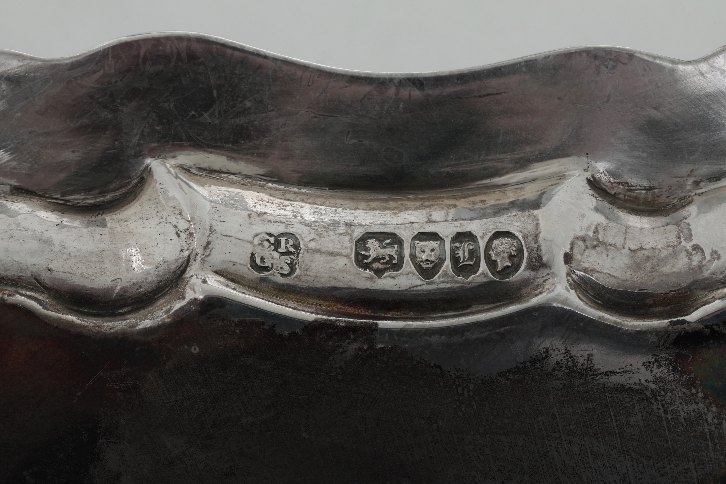 Salver. Londra 1846, Argentiere C. Reley & G. Storer