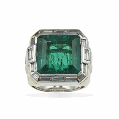Anello con Smeraldo Colombia di Ct 10.00 Circa