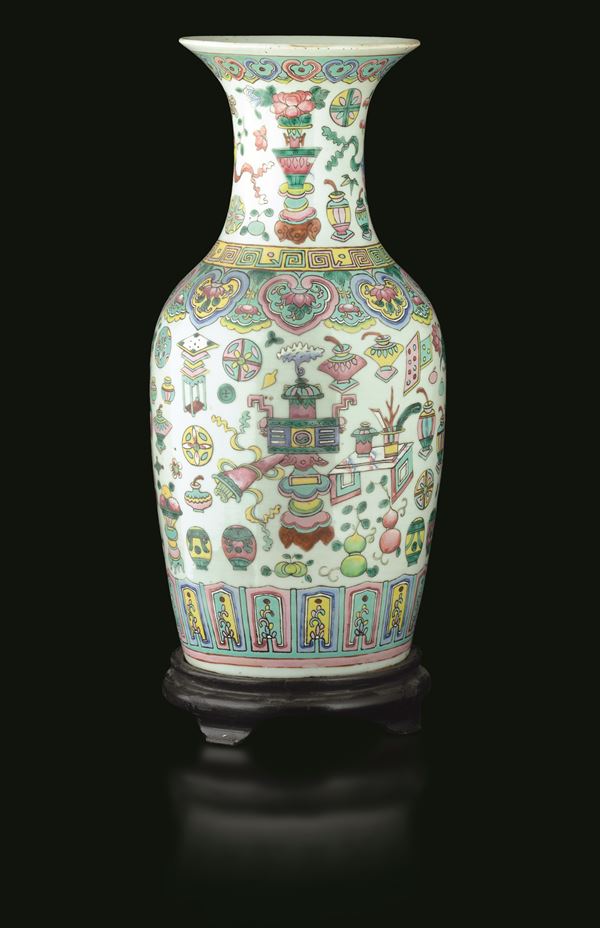 Vaso in porcellana Famiglia Rosa, Cina, Dinastia Qing, XIX secolo