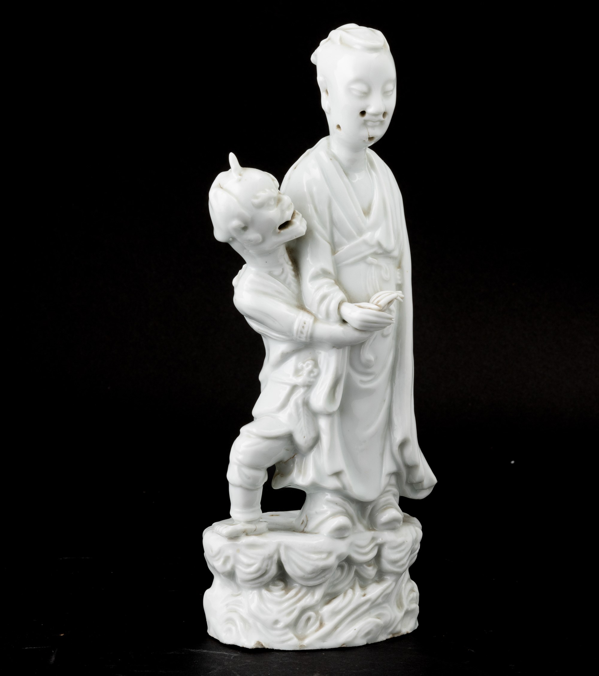 Cina (Dinastia Qing), Figura di due divinità tra le nuvole in porcellana Blanc de Chine, XX secol...