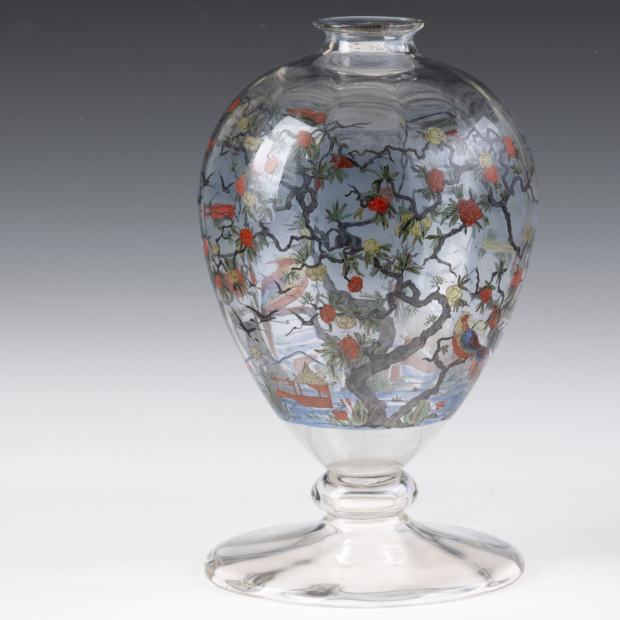 Vedar, Vaso in cristallo soffiato con decoro a smalti policromi
