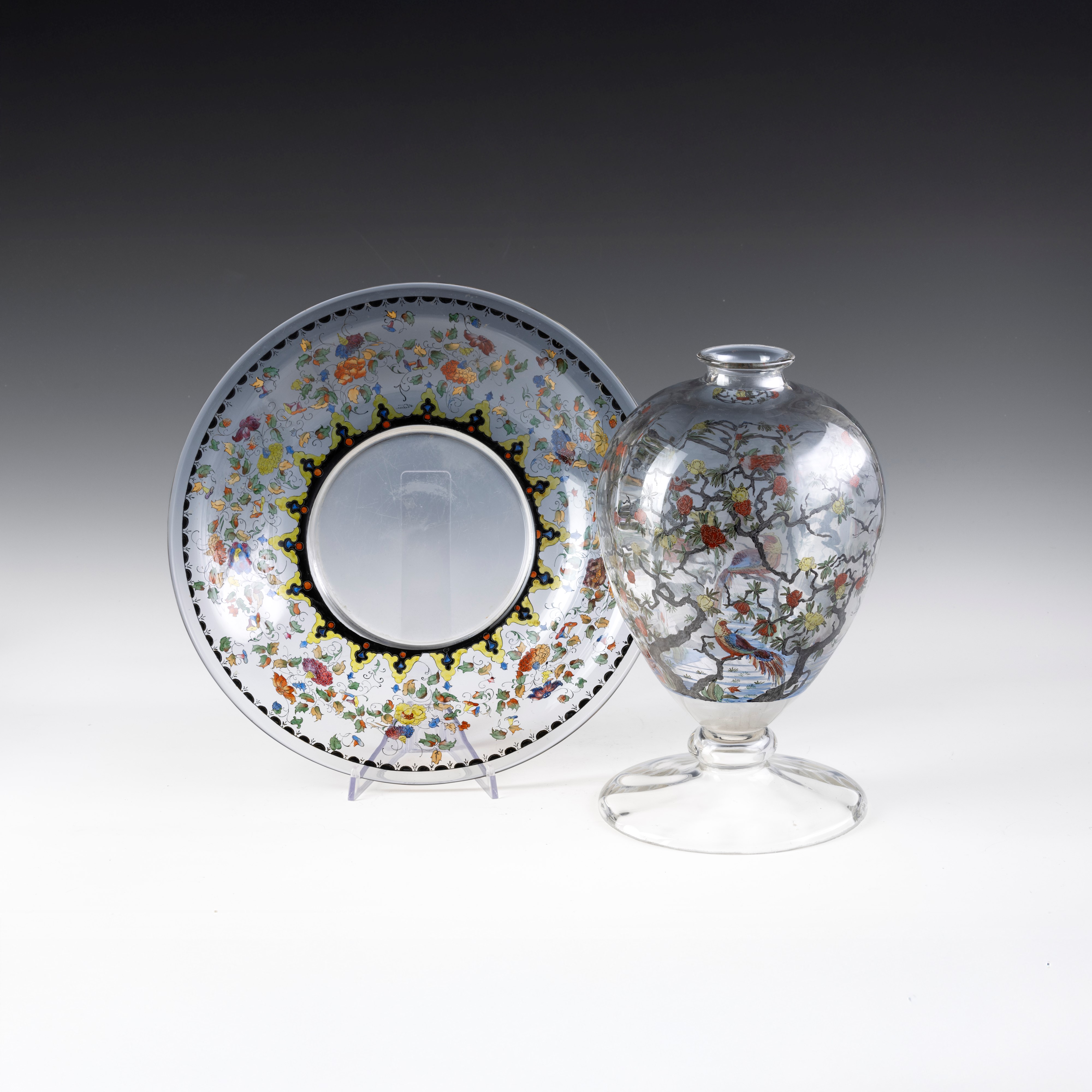 Vedar, Vaso in cristallo soffiato con decoro a smalti policromi