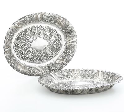 Vassoi in argento, Londra 1898