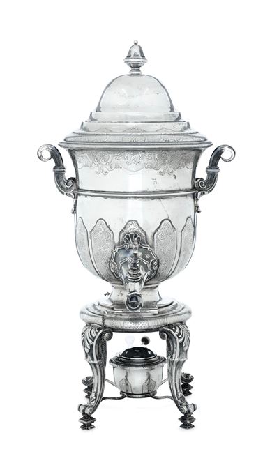 Samovar, argenteria artistica italiana della prima metà del XX secolo, argento fuso e sagomato