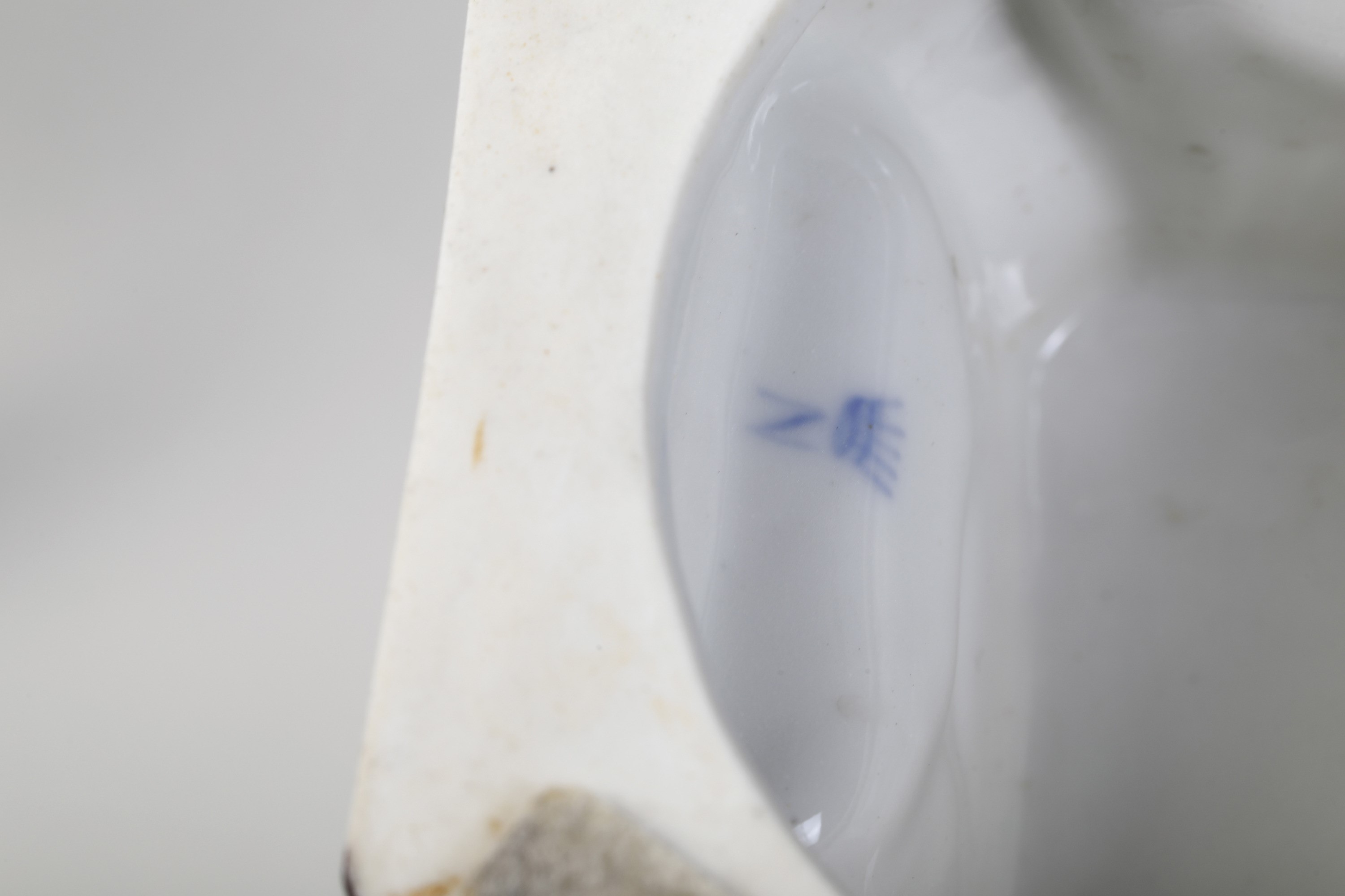 Vaso Biansato. Germania, Manifattura della Turingia, XX Secolo.