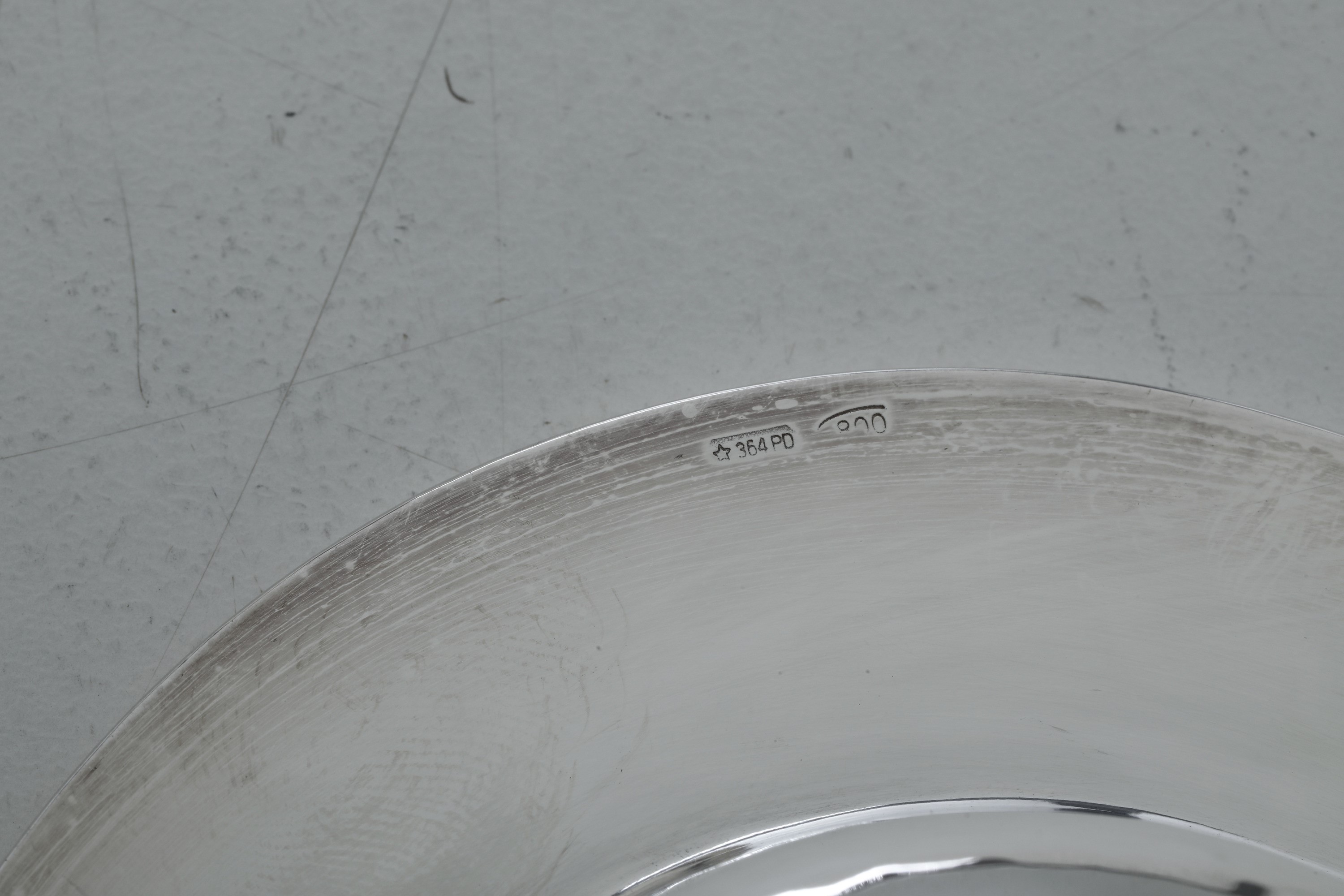 Ciotole quadrate in argento fuso, Argenteria veneta del XX-XXI secolo